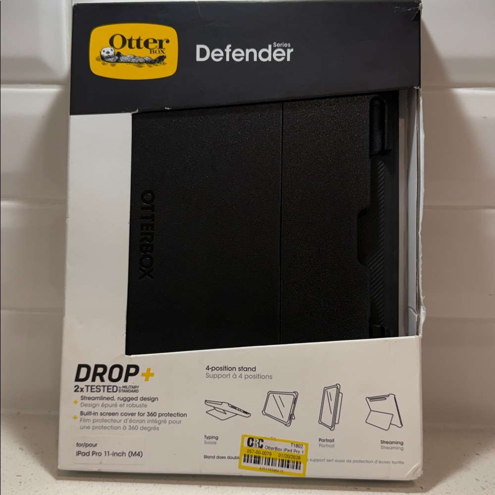 OtterBox Defender Series Black Case for iPad Pro 11-inch